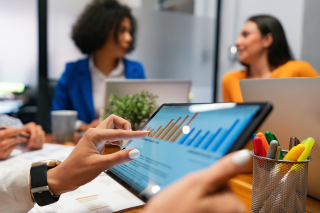 How to Elevate   the Candidate Experience with AI